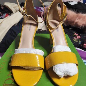 Gorgeous Kate Spade Mustard Yellow / Marigold Chunky Heel Size 7 New in Box
